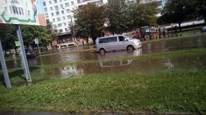 Потоп в Минске.. ул. Богдановича... 13.07.2016