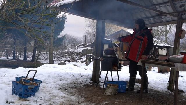 ДЖЕНТЕЛЬМЕНЫ УДАЧИ  ГОТОВЯТ ЕДУ в АФГАНСКОМ КАЗАНЕ смотреть онлайн