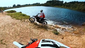 Тест-драйв электромотоциклов Arctic Leopard в Санкт-Петербу?