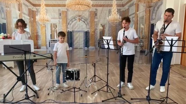 Астор Пьяццолла «Либертанго»
Семейное творчество 🎶