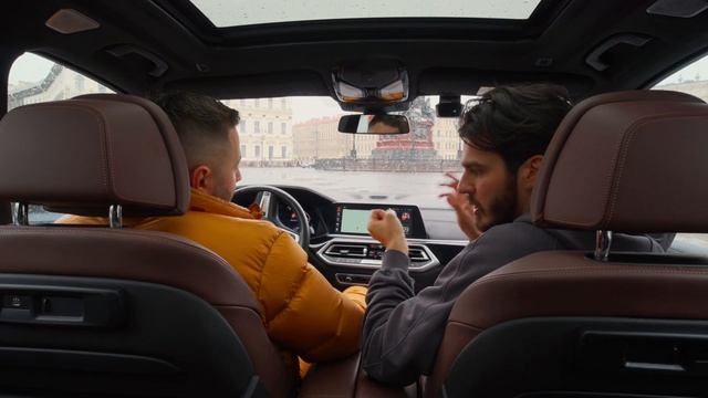 BMW M3 Competition vs BMW X5 40i — Спорт против Практичности! смотреть онлайн