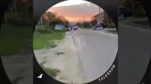 ПЫТАЛИСЬ СКРЫТЬСЯ: подростки на мотоцикле пытались удрать от полиции по улице Приозерная.