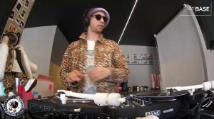 CONTAINER RADIO Live Stream - KOMAR, Антон Куравой, Rubba Fingaz (2025-05-24)