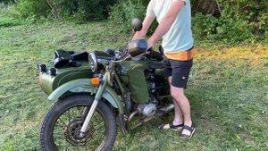 Холодный запуск Урал м67-36 на карбюраторах PD-30