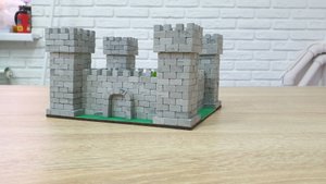 досуг строим дом из мини кирпичиков.