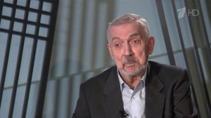 Актер театра и кино Евгений Киндинов принимает поздравления с днем рождения