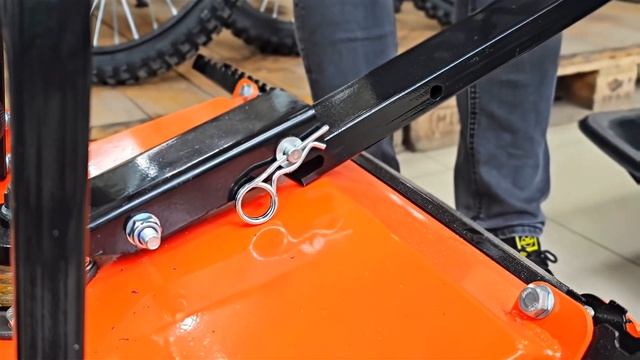 Самый дешёвый буксировщик Ижтехмаш. БЕЛКА в базе. Мото смотреть онлайн