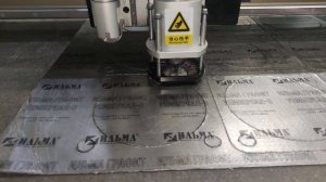 Плоттер X-Plot серии XP режет материал ИЛЬМА® ГРАФИТ УНИВ?