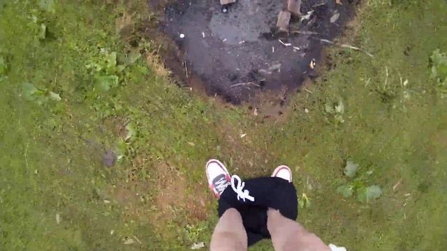 как снять трусы при всех? смотреть онлайн