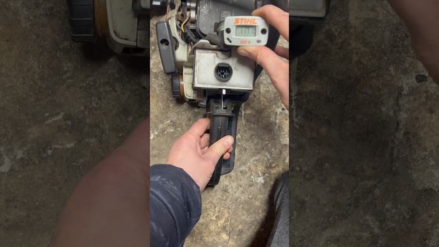 Настройка холостого хода бензопилы Stihl MS180 по тахометр смотреть онлайн