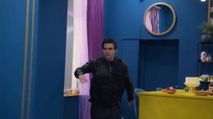 Я Научился ЭКСТРЕМАЛЬНОМУ КАМУФЛЯЖУ, Чтобы Скрыться от ГОЛОВОРЕЗОВ !