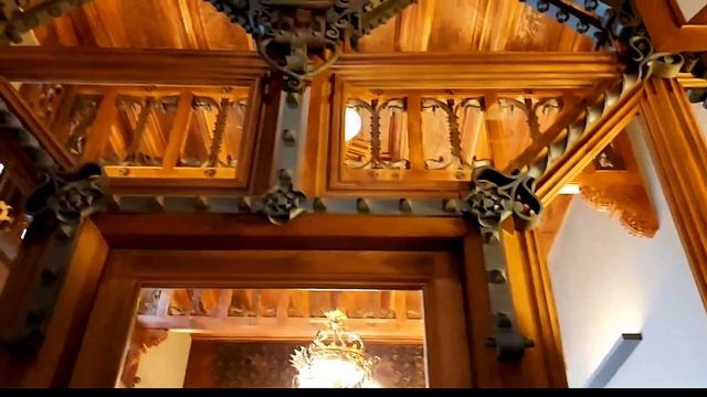 Дворец Гуэль в Барселоне