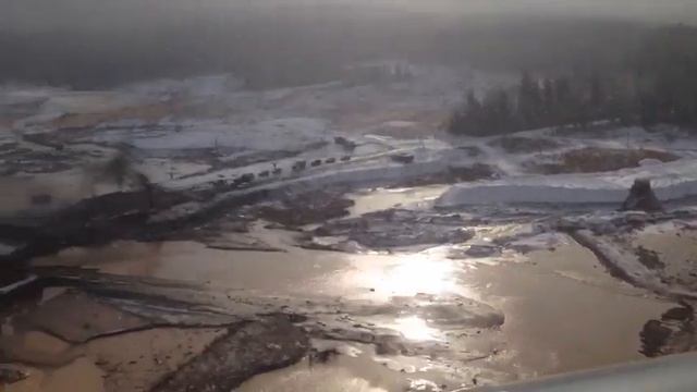 Место прорыва дамбы в Красноярском крае. смотреть онлайн