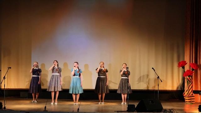 858 коллектив Карусель 5 человек смотреть онлайн