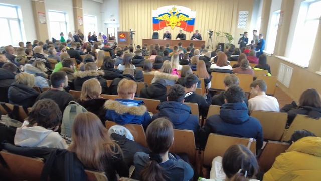 Магаданских студентов пригласили работать в горотдел смотреть онлайн