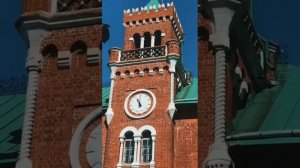 Спустя сто лет ожила часовая башня Замка Шереметевых