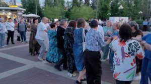 С Днём Рождения, Татьяна!!!... 🌹🌹🌹... 24.05.25...