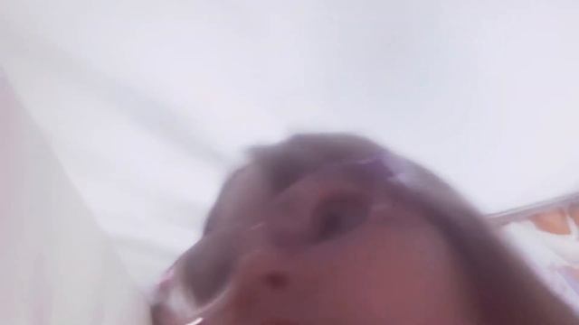 рисуем девочку с зонтом