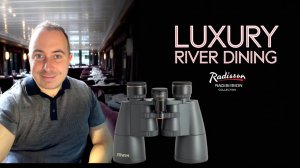 Trying Russian Starbucks (Stars Coffee) & Moscow's Best River Cruise Dinner | Expat in Russia 🇷🇺