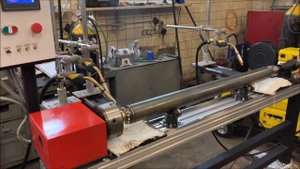 Автоматическая установка для сварки конвейерных роликов и катков