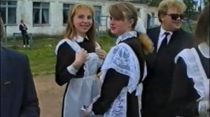 Детства последний звонок