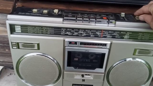 Радиоприем на даче под Тихвином. КВ, диапазон 41-25 метро смотреть онлайн