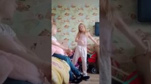 танцую под разные треки🙃🌒🫟☕