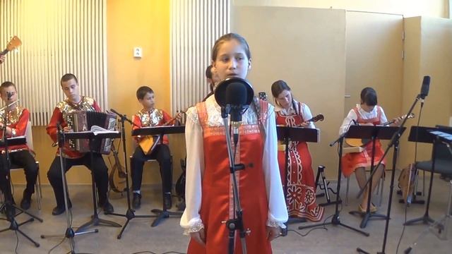 ПО НАД РЕЧЕНЬКОЙ  Нелли Хакель РуСкий народный ансамбль “УРА“ Семьи Алексеевых смотреть онлайн