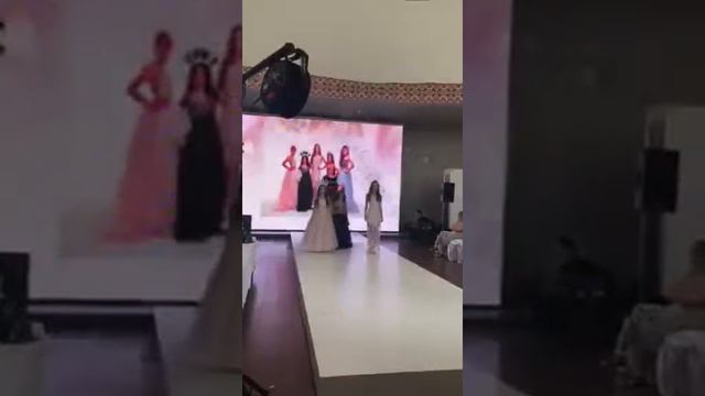 Битва модельных школ в Киеве! смотреть онлайн