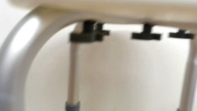 Стул для ванны и душа смотреть онлайн