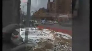 НЯНЯ С ОТРЕЗАННОЙ ГОЛОВОЙ НА ОКТЯБРЬСКОМ ПОЛЕ! ВИДЕО С