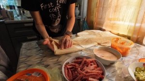 Надвигается что-то страшное🧐Шаурма с колбасой очень даже неплохо☺️Жизнь в селе 20.05.2025