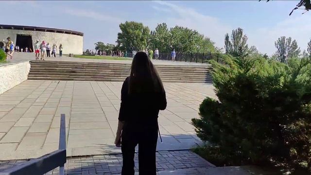 Ура, отпуск🌊/ Родина- мать зовёт! (Волгоград 2024) смотреть онлайн