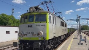 Электровоз EU07-160 с рельсовыми плетями