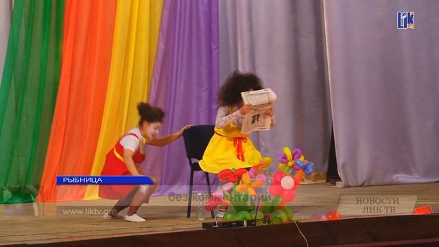 СТАРЫЕ ПЕСНИ ДЛЯ ГЛАВНЫХ смотреть онлайн