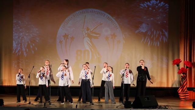 857 коллектив Карусель 12 человек смотреть онлайн