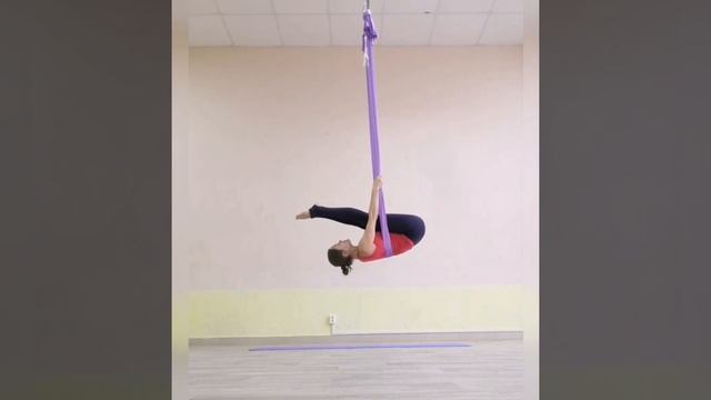 Йога в гамаках в студии "Рассвет", город Саратов. смотреть онлайн