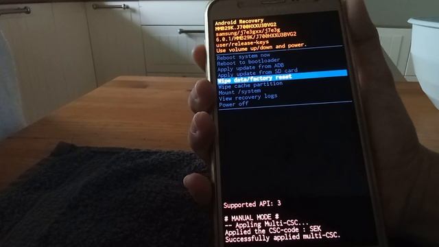 сбросил телефон до заводских настроек смотреть онлайн