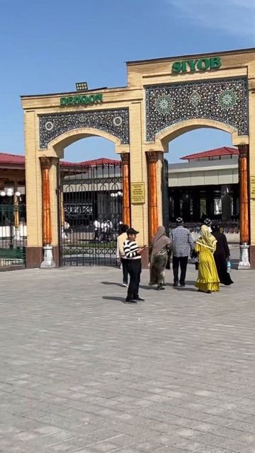 Крутой рынок в Самарканде SIYOB смотреть онлайн