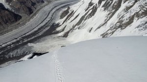 Повелитель небес. Восхождение на пик Хан-Тенгри.