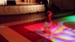 Аня  и саксофон.