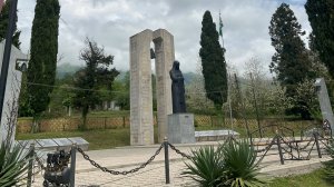 Реконструкция мемориала в с. Отхара Гудаутского рн