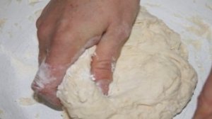 Быстрое тесто для пиццы без дрожжей
