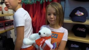 Мистер Макс Челлендж Мальчики против Девочек Coca Cola Wold против Hersheys