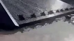 Дома в Орске продолжают уходить под воду