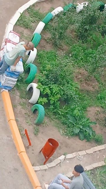 на 10тый этаж без лифта подымают любой строительный ма? смотреть онлайн