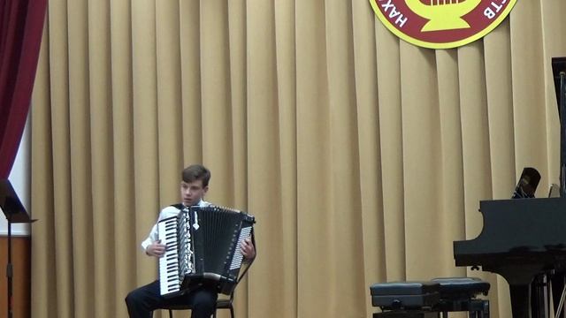 Концерт "С музыкой не расстаемся" Тихонов Андрей