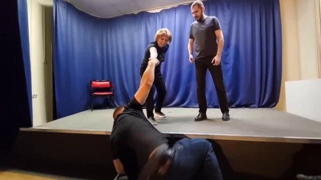В разных жанрах - На стройке