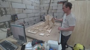 Слоник на ЧПУ подставки под колонки и установка лестницы.