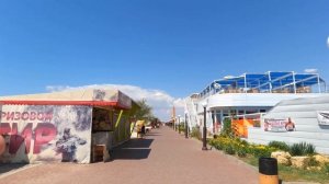 Западное побережье Крыма. Чистейший пляж в Новофëдоро
